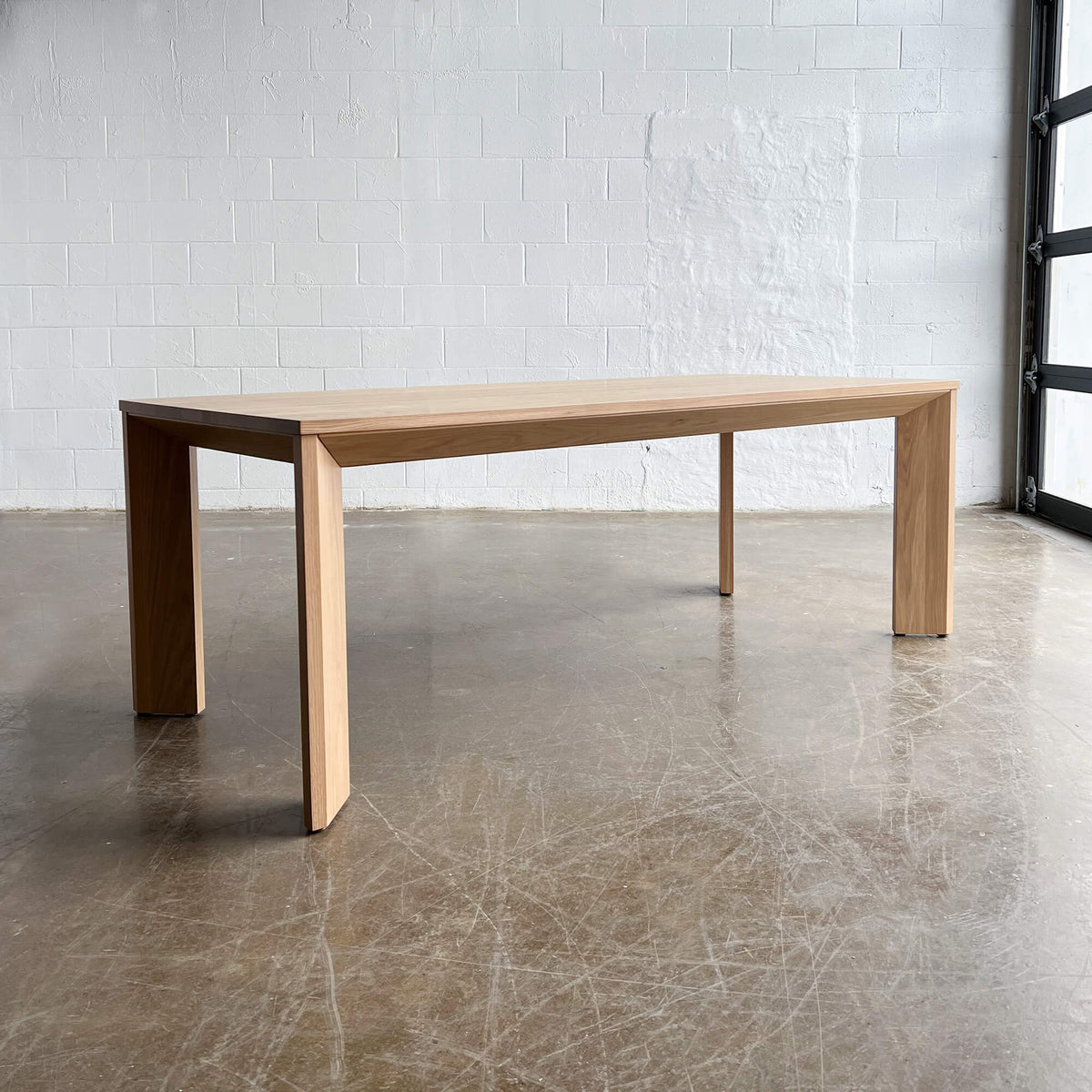 Griffin Dining Table - Made in Canada